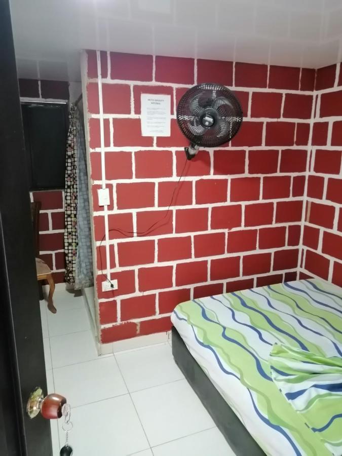 Casa Hospedaje Mayesty Hotell San Cipriano Eksteriør bilde