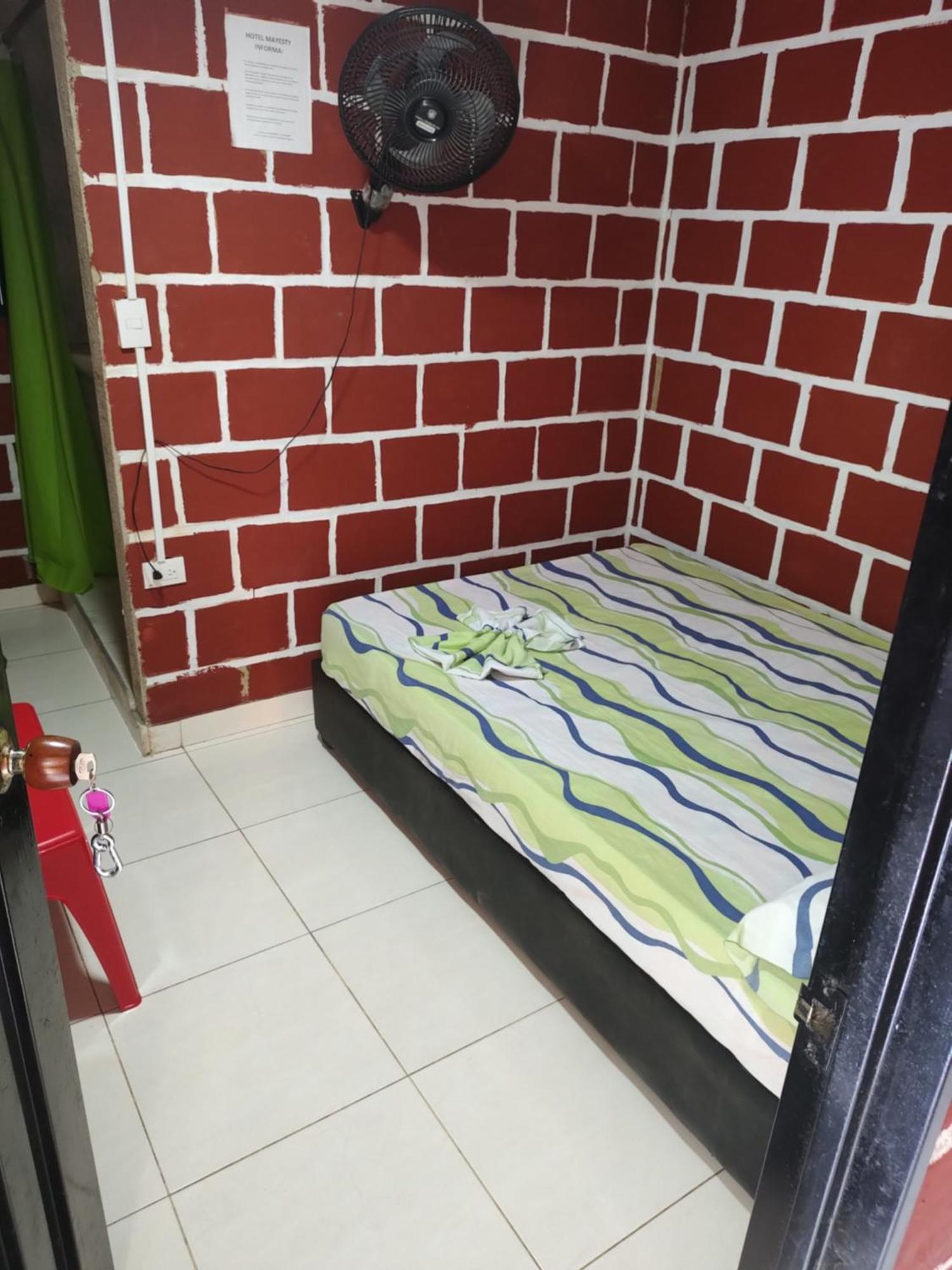 Casa Hospedaje Mayesty Hotell San Cipriano Eksteriør bilde